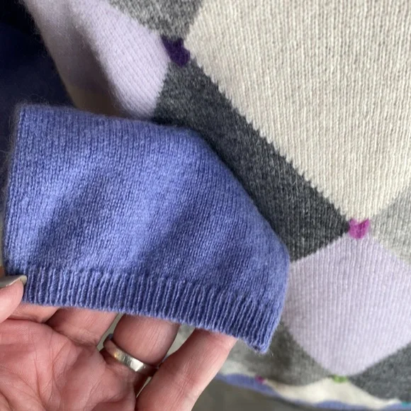 NWOT Chater Club Cashmere argyle sweater. Sz M - Picture 3 of 6